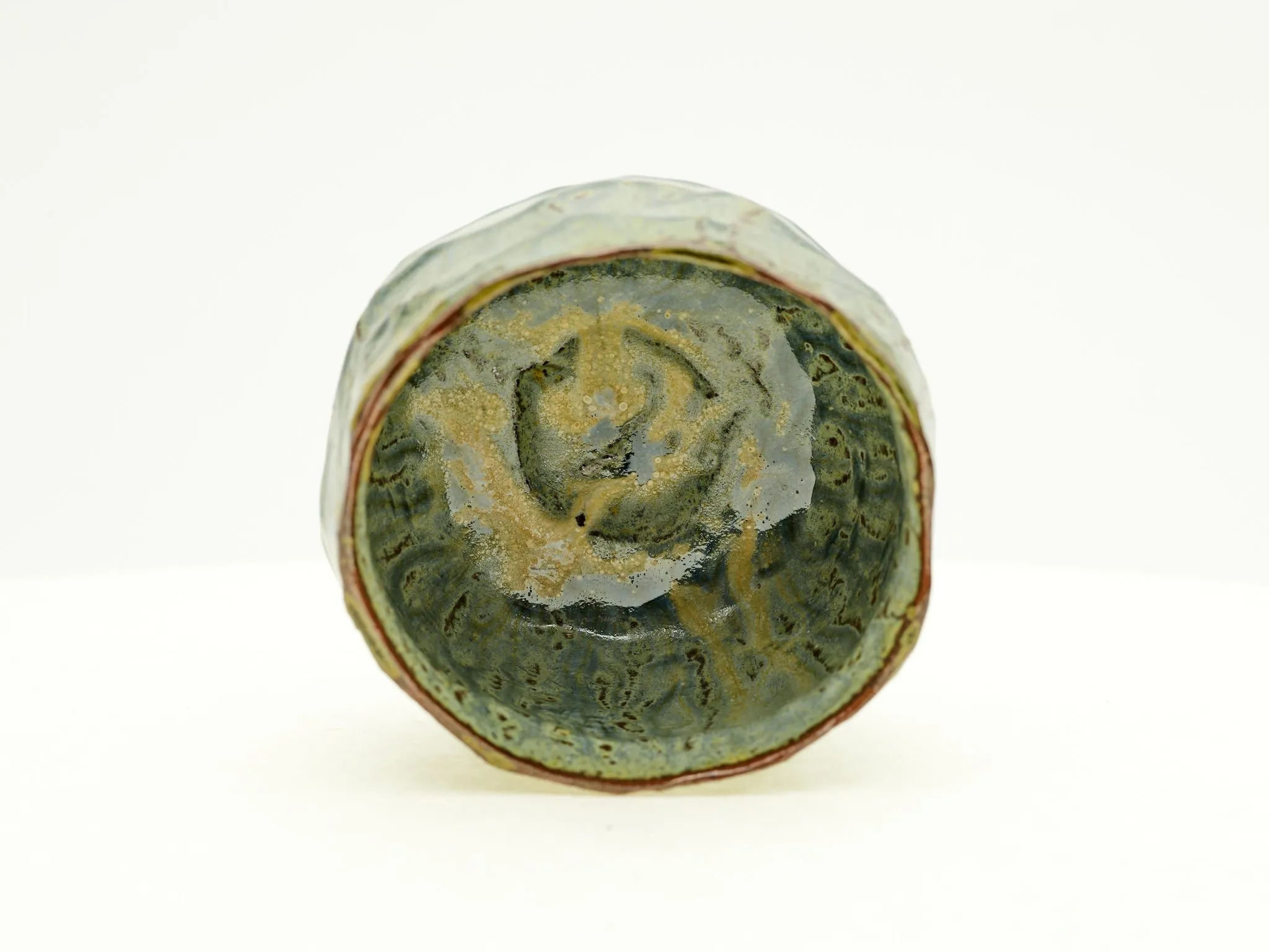 Ash-glazed Hand-carved Chawan — view 4